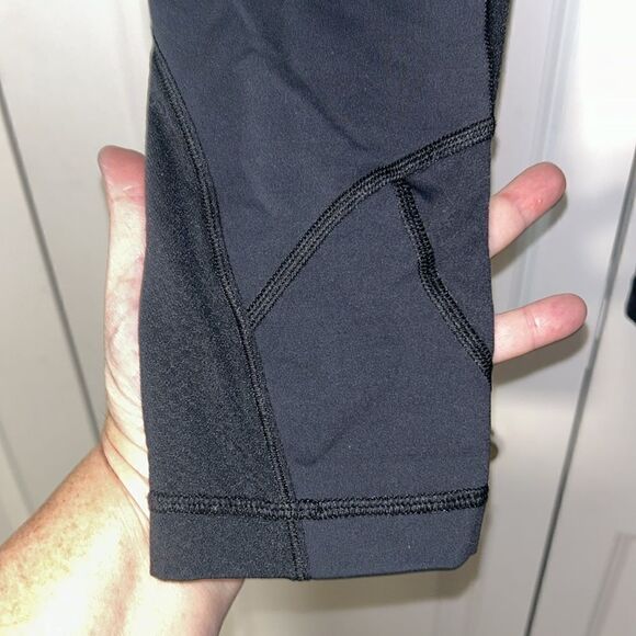 Lululemon size 6 workout pants - Picture 5 of 7
